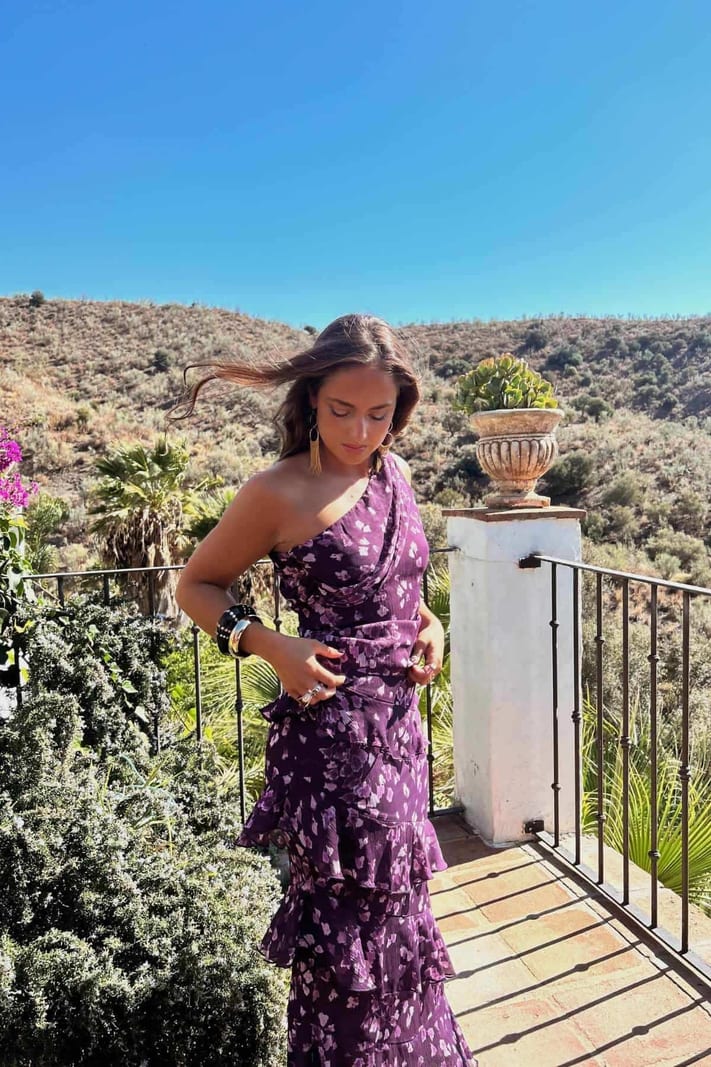Alquilar Conjunto Abbie de Baymo — vestido de invitada para bodas, comunión, bautizo o graduación en Jointy