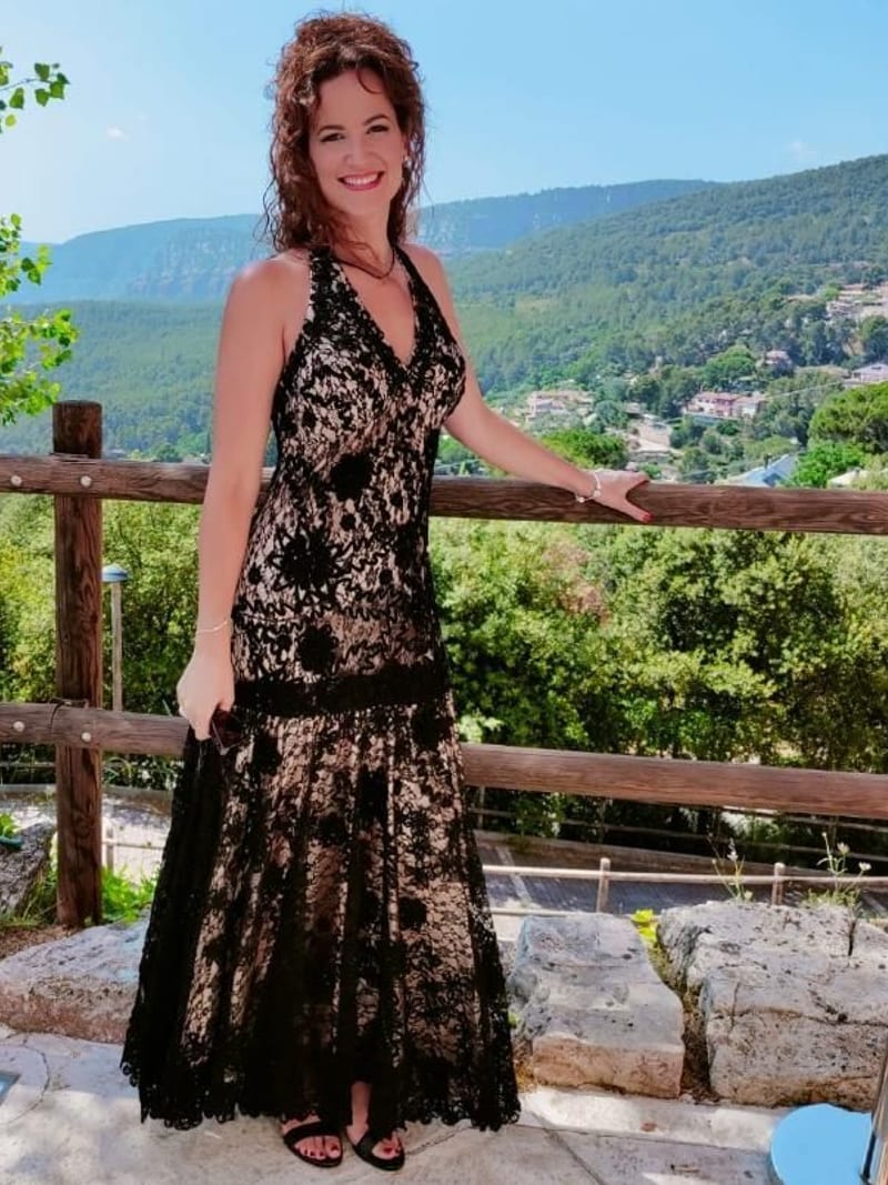Alquilar Vestido invitada boda de Sin marca, talla M, en Jointy