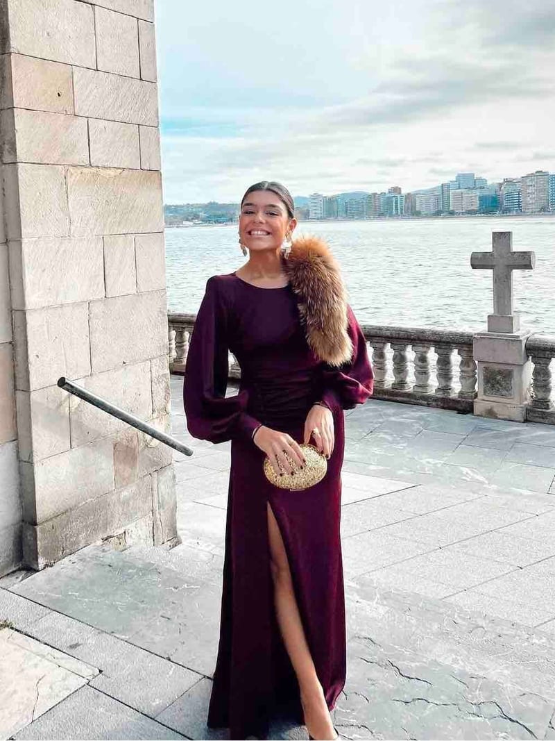 Alquilar Vestido ladypipa burdeos de Lady Pipa, talla XS, en Jointy