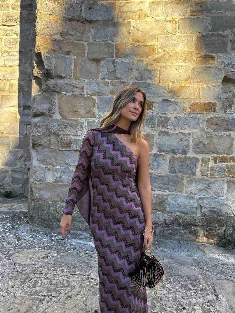 Alquilar Vestido invitada Baymo, talla S, en Jointy