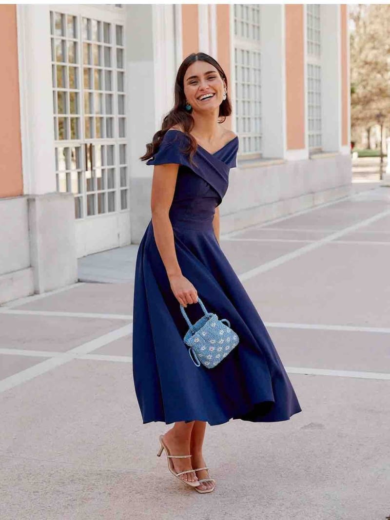 Alquilar vestido midi de miphai, talla S, en Jointy