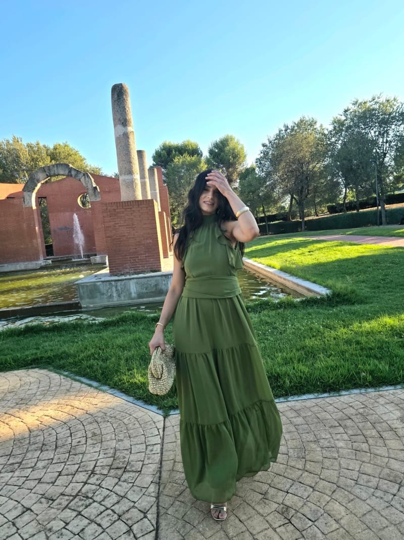 Alquilar Vestido fluido de Lamba Studio, talla M, en Jointy