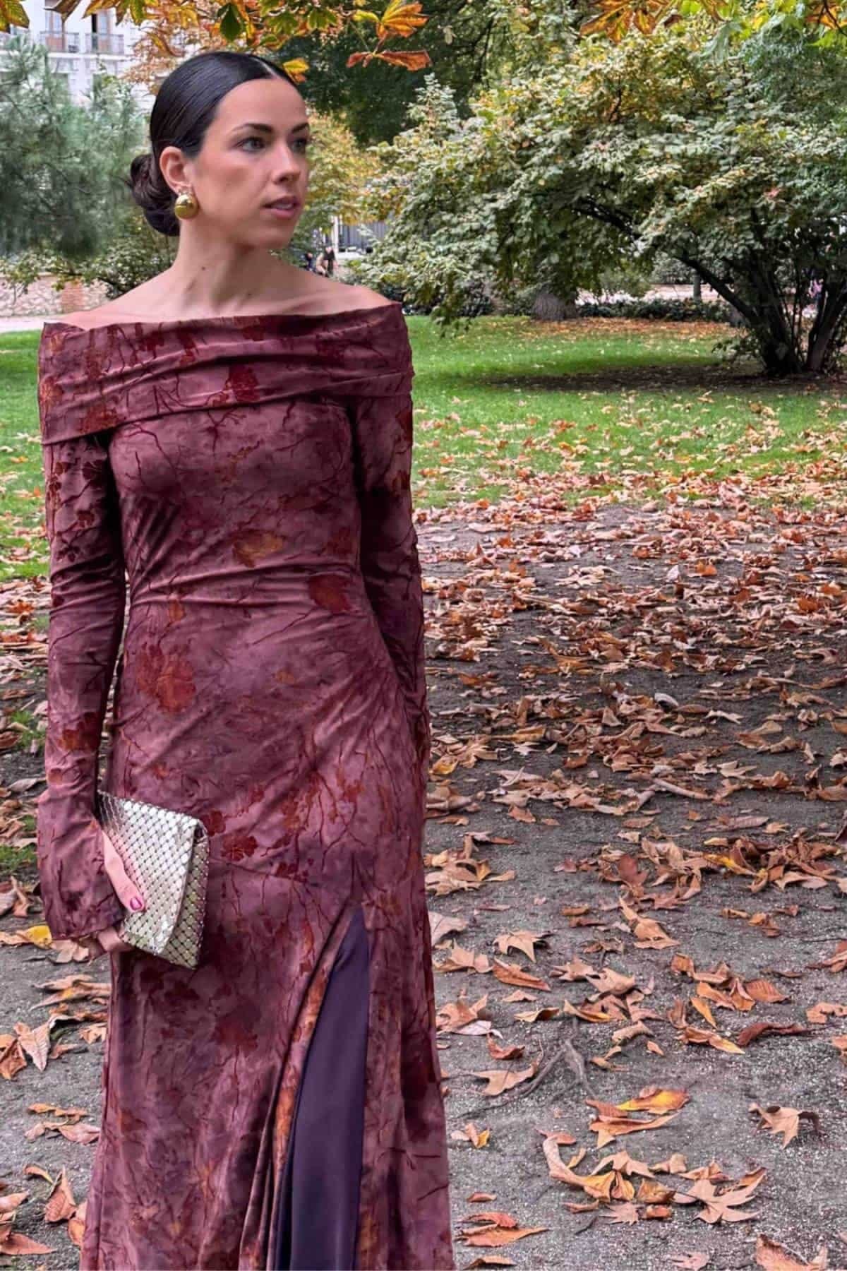 Alquilar Vestido Juramento marrón de Claw The Label — vestido de invitada para bodas, comunión, bautizo o graduación en Jointy