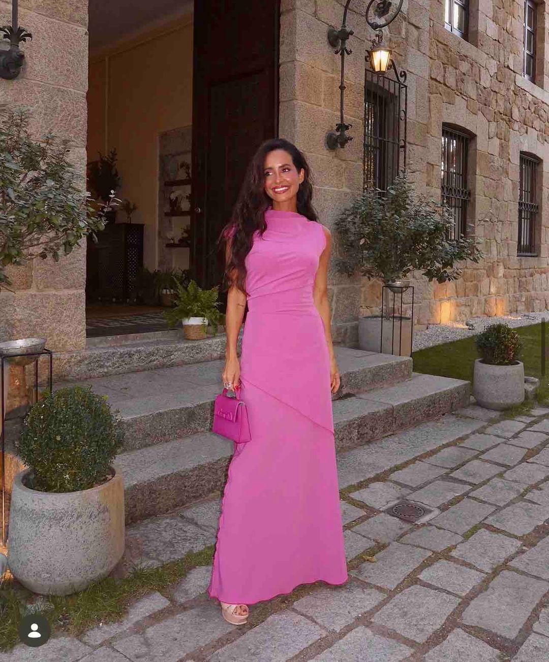Vestido Redondo Brand - vestido de invitada para boda en Jointy