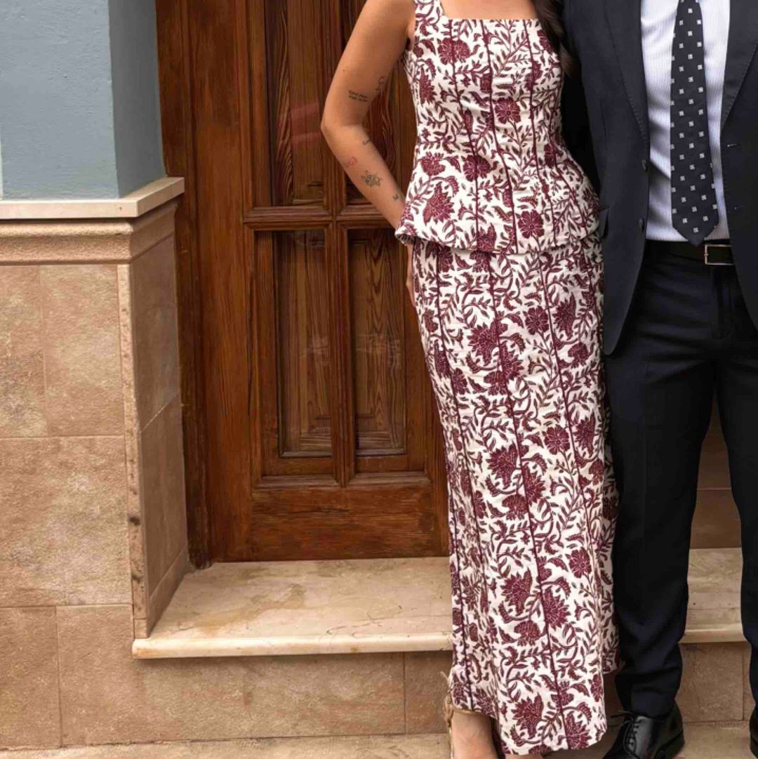 Conjunto invitada - vestido de invitada para boda en Jointy