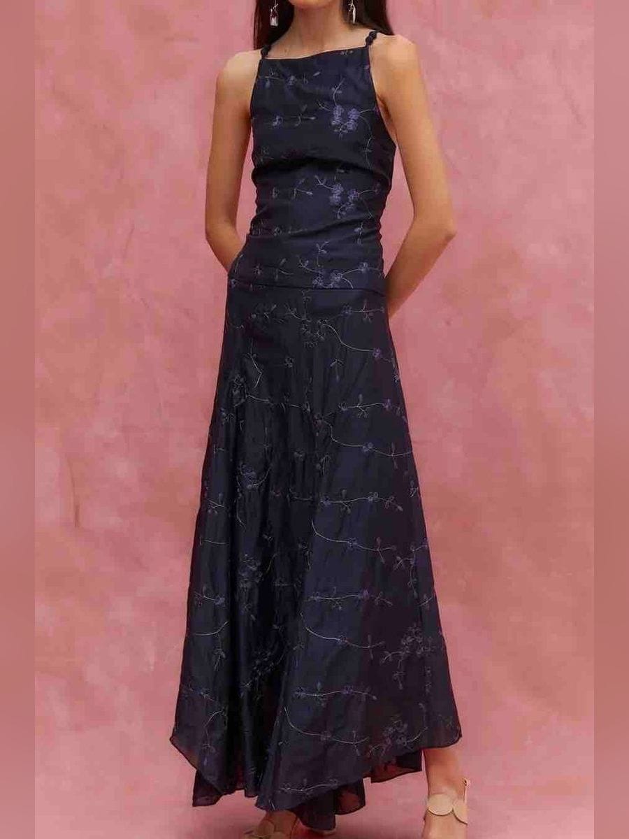 Alquilar Conjunto Cosmos de Baymo — vestido de invitada para bodas, comunión, bautizo o graduación en Jointy