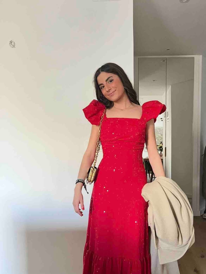 Vestido largo rojo con lentejuelas y mangas de volante - vestido de invitada para fiesta en Jointy