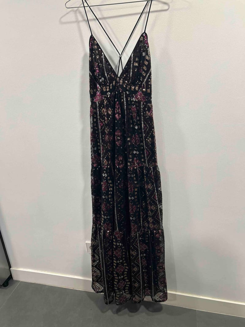Alquilar Vestido largo negro con lentejuela fina de Ba&sh, talla S, en Jointy