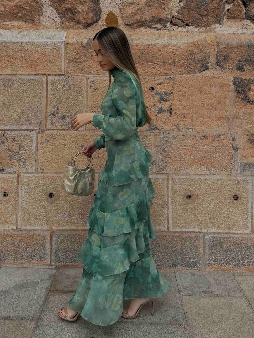 Alquiler de vestidos de invitada Baymo en Jointy