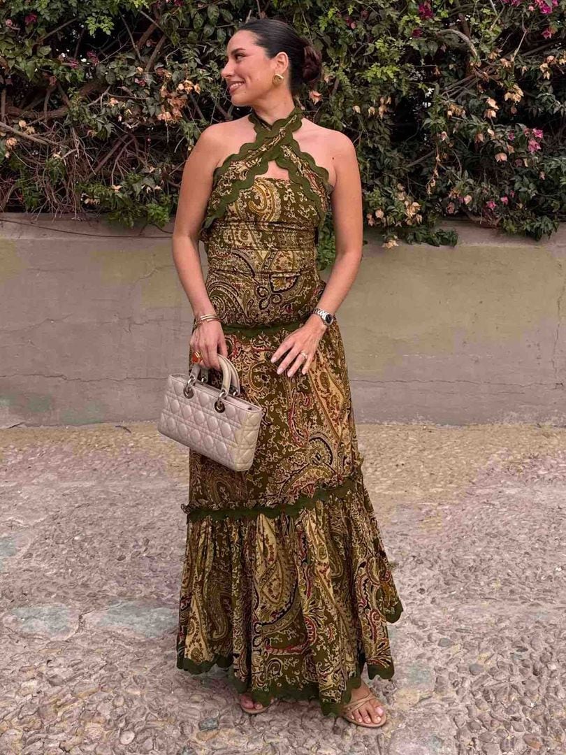 Alquiler de vestidos de invitada Philippa 1970 en Jointy
