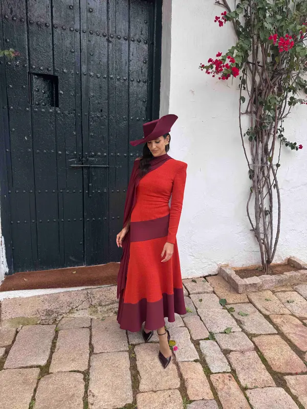 Alquilar Vestido invitada, talla S, en Jointy