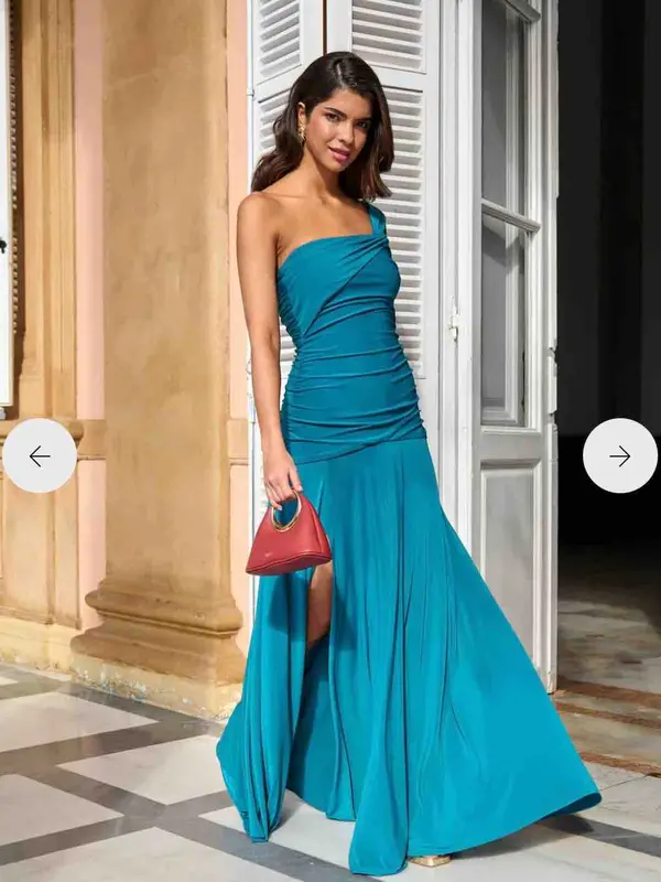 Alquilar vestido miphai, talla M, en Jointy