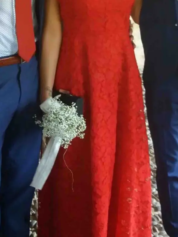 Alquilar Vestido Carolina Herrera, talla S, en Jointy