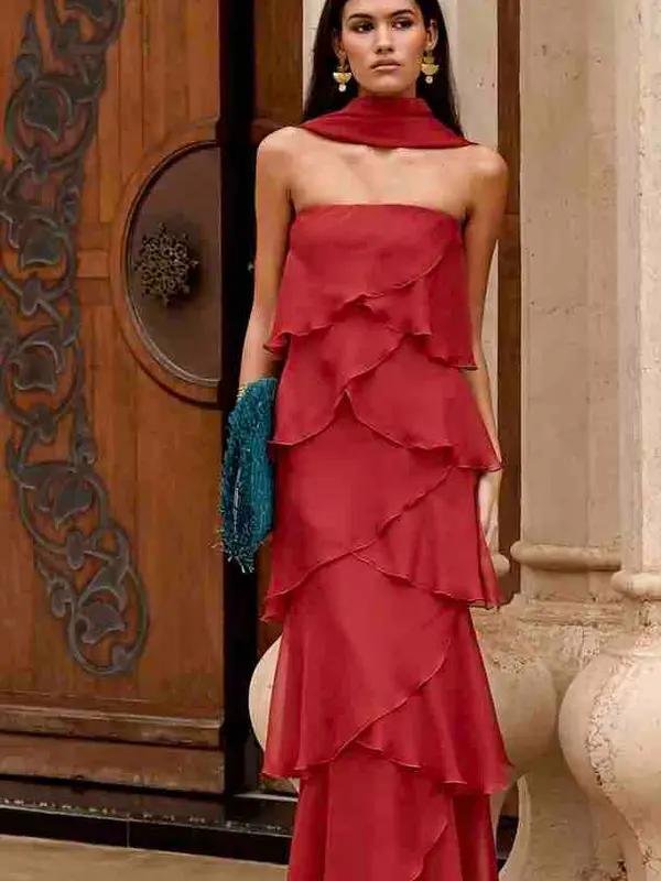 Alquilar Vestido Miphai Terracota Capas, talla S, en Jointy