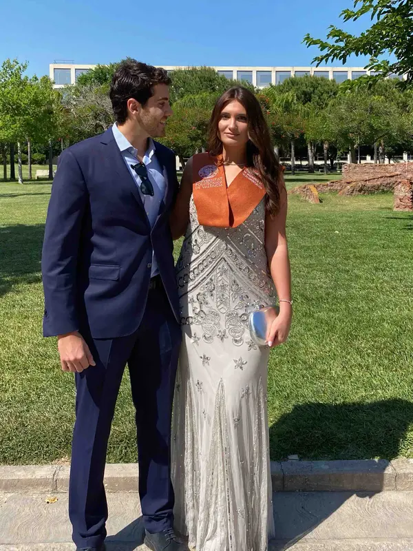 Alquilar Vestido largo de fiesta con pedrería y tirante fino de Invitadisima, talla XL, en Jointy