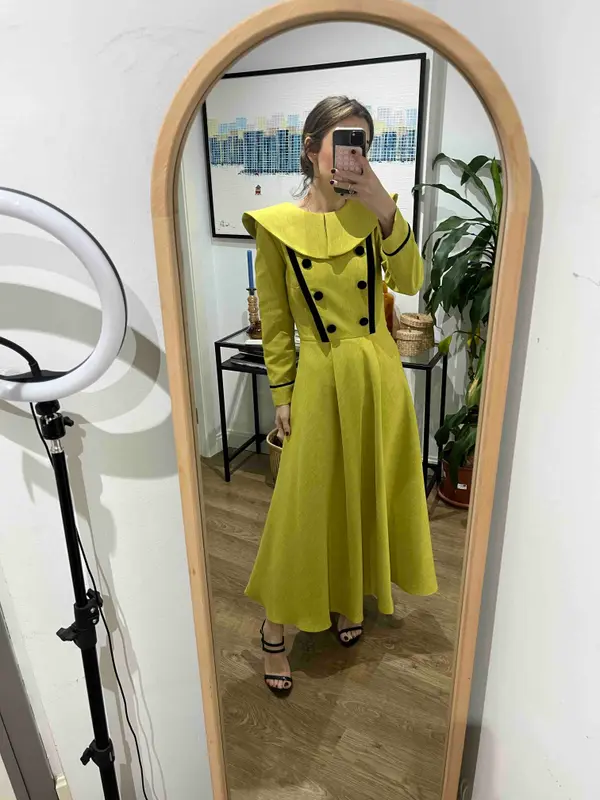 Alquilar Vestido invitada Coosy, talla XS, en Jointy