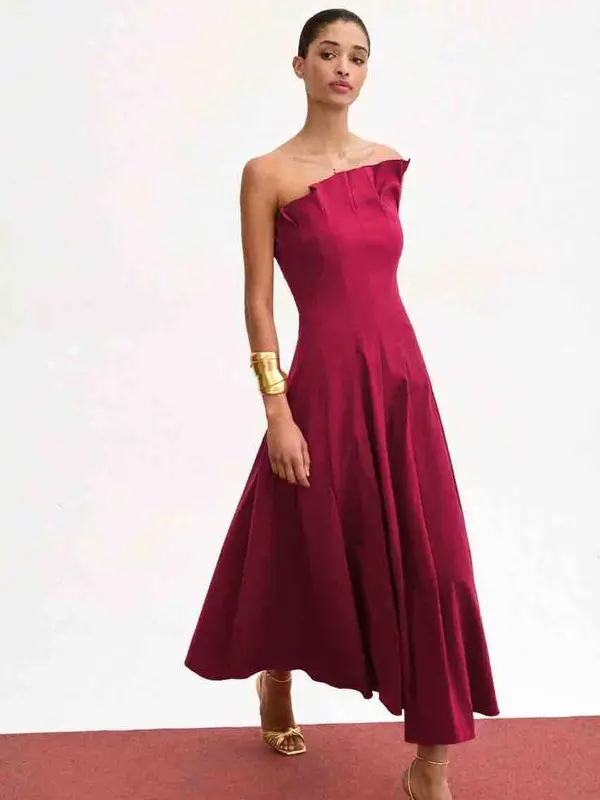 Alquilar Vestido BIMANI midi cereza, talla S, en Jointy