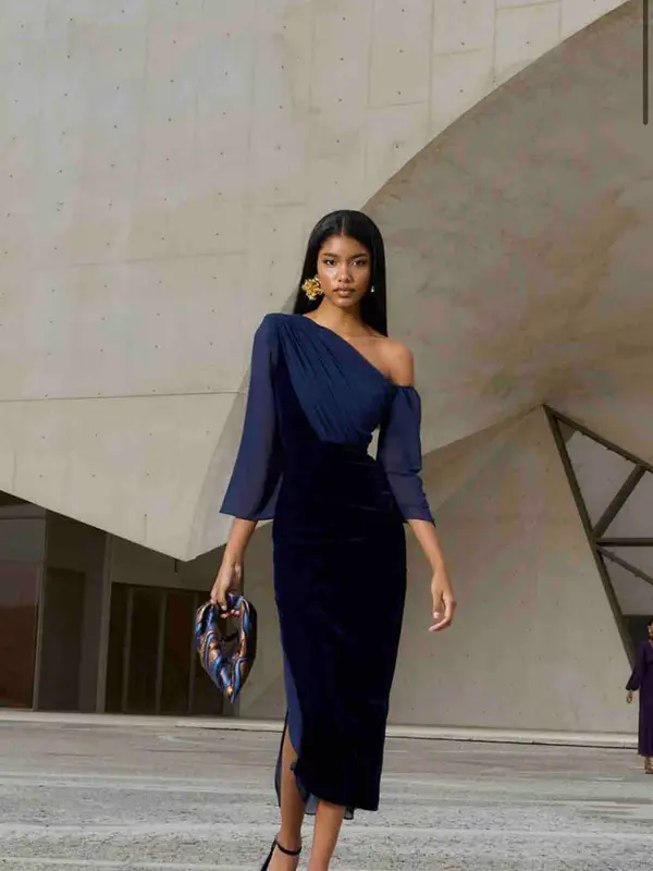 Alquilar Vestido+ capa azul marino terciopelo y gasa de Lady Pipa, talla XS, en Jointy