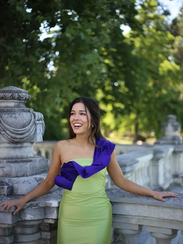 Alquilar Vestido de invitada boda de Coosy, talla XS, en Jointy