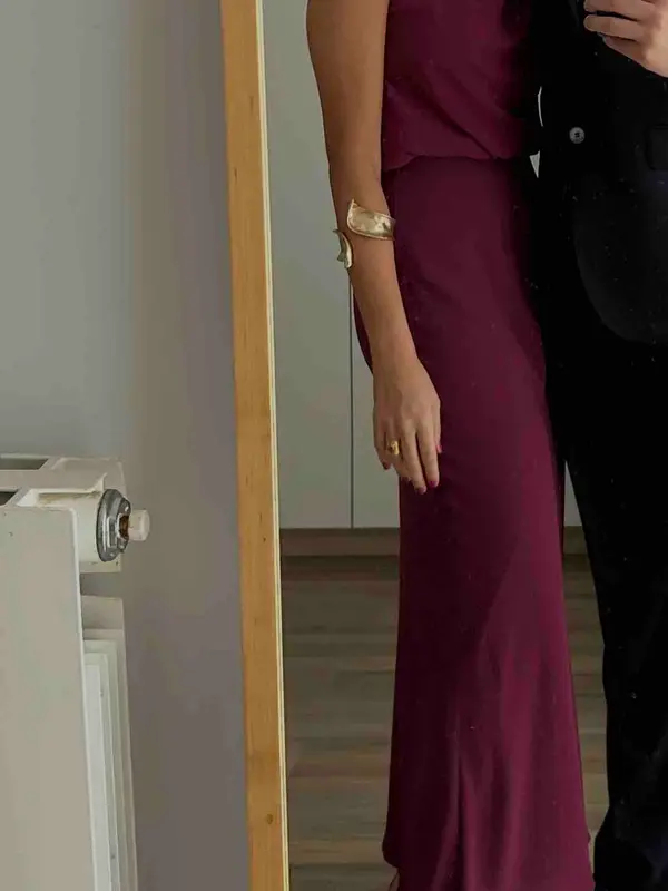 Alquilar Conjunto dos piezas berenjena The Are, talla XS, en Jointy
