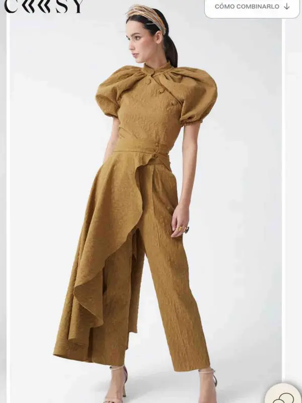 Alquilar Traje top- pantalón- faldón Coosy XS mostaza, talla XS, en Jointy
