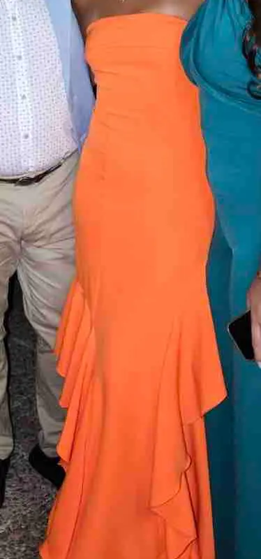 Alquilar Vestido puesta de largo/boda/graduacion de miphai, talla XS, en Jointy