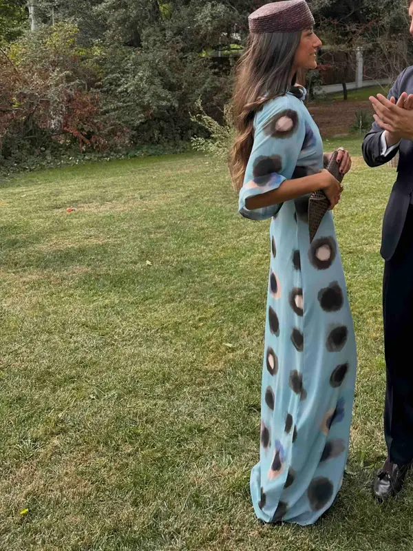 Alquilar Vestido de invitada azul de Nutka Studios, talla S, en Jointy