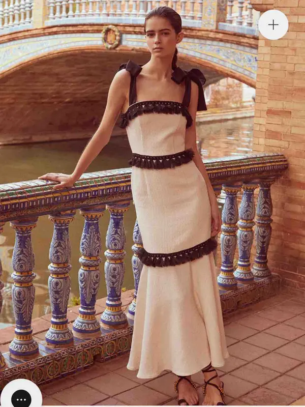 Alquilar Vestido de The IQ Collection, talla S, en Jointy