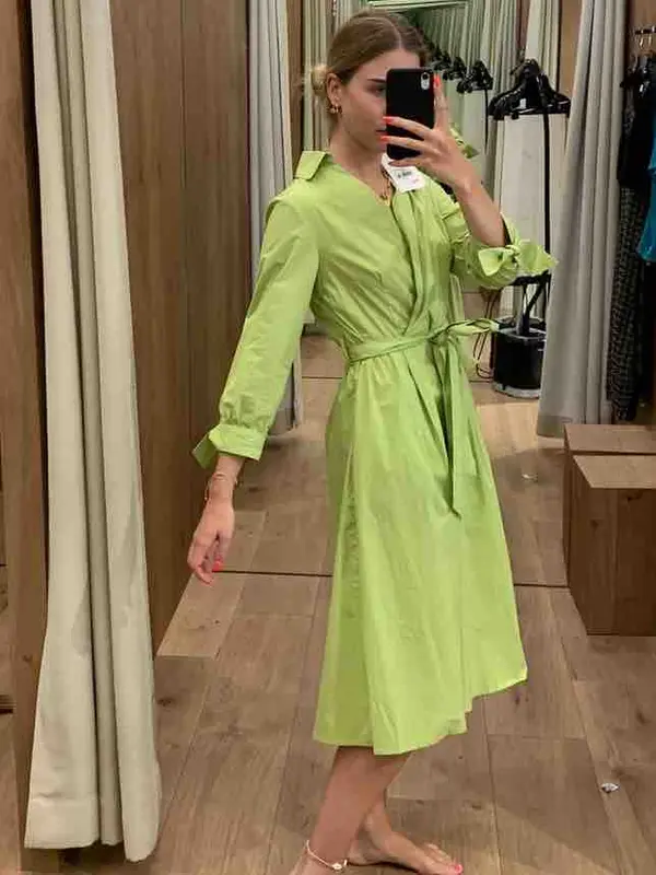 Alquilar Vestido invitada verde pistacho de Javier Simorra, talla S, en Jointy