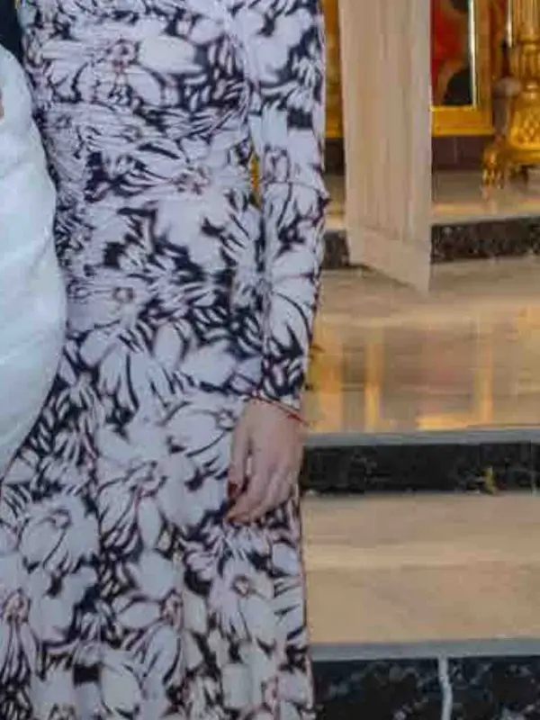 Alquilar Vestido Sora crudo de Coosy, talla M, en Jointy