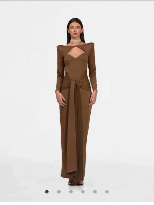 Alquilar Vestido Capricornius Marrón Fernando Claro - Claro Couture, talla M, en Jointy