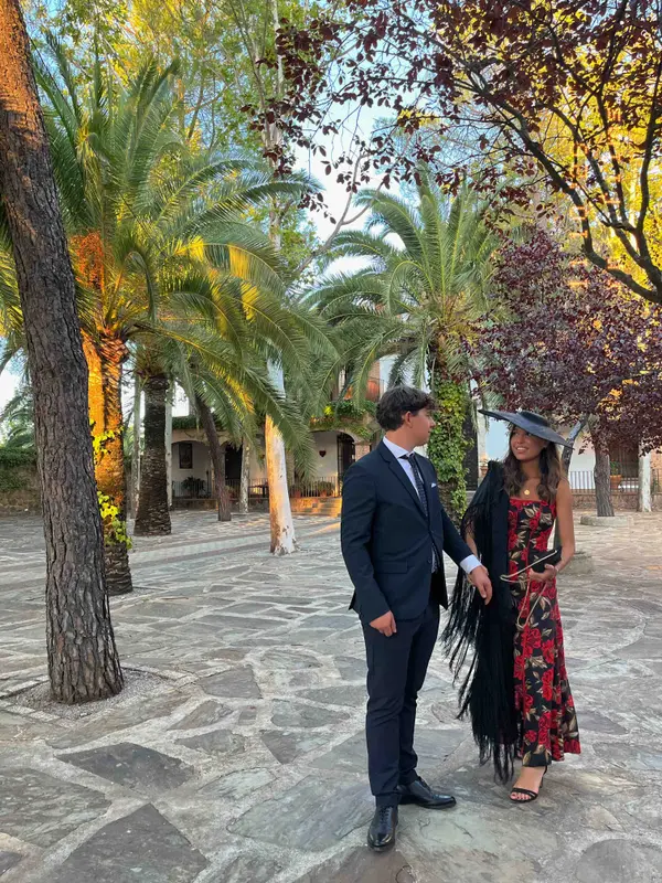 Alquilar Vestido boda de miphai, talla S, en Jointy