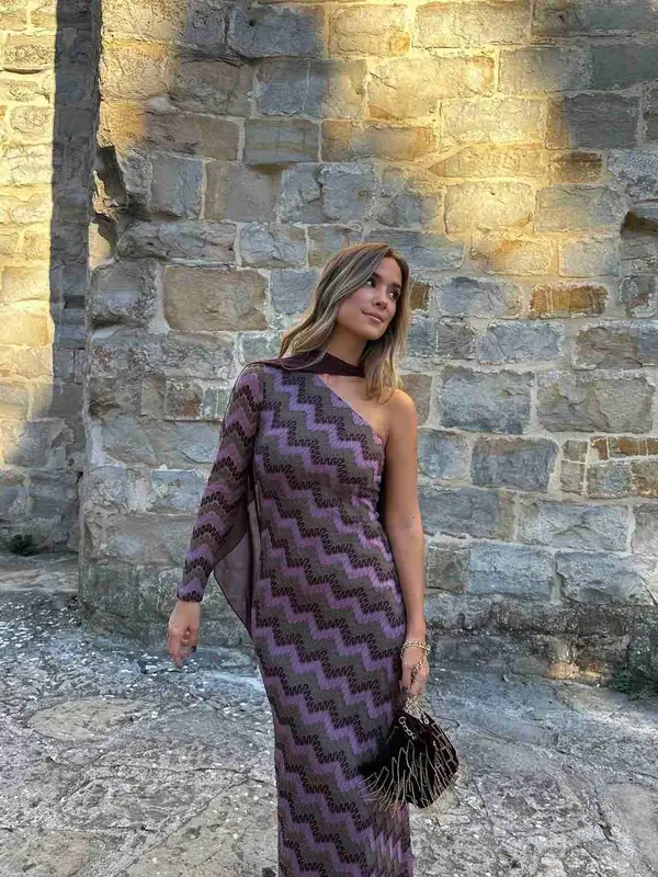 Alquilar Vestido invitada Baymo, talla S, en Jointy