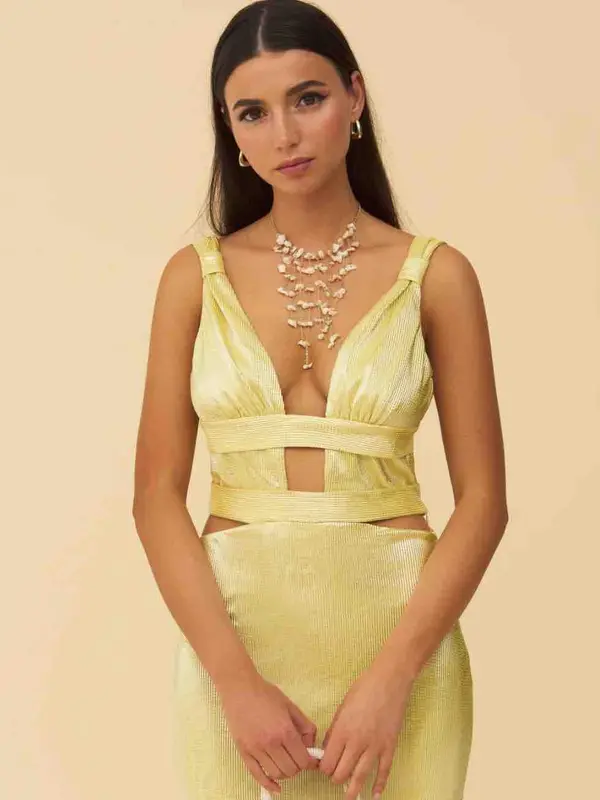 Alquilar Vestido Aurelia amarillo lady pipa, talla L, en Jointy