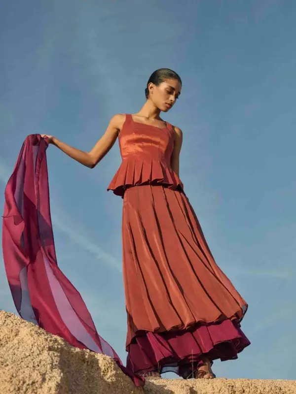 Alquilar Conjunto BIMANI terracota, talla M, en Jointy