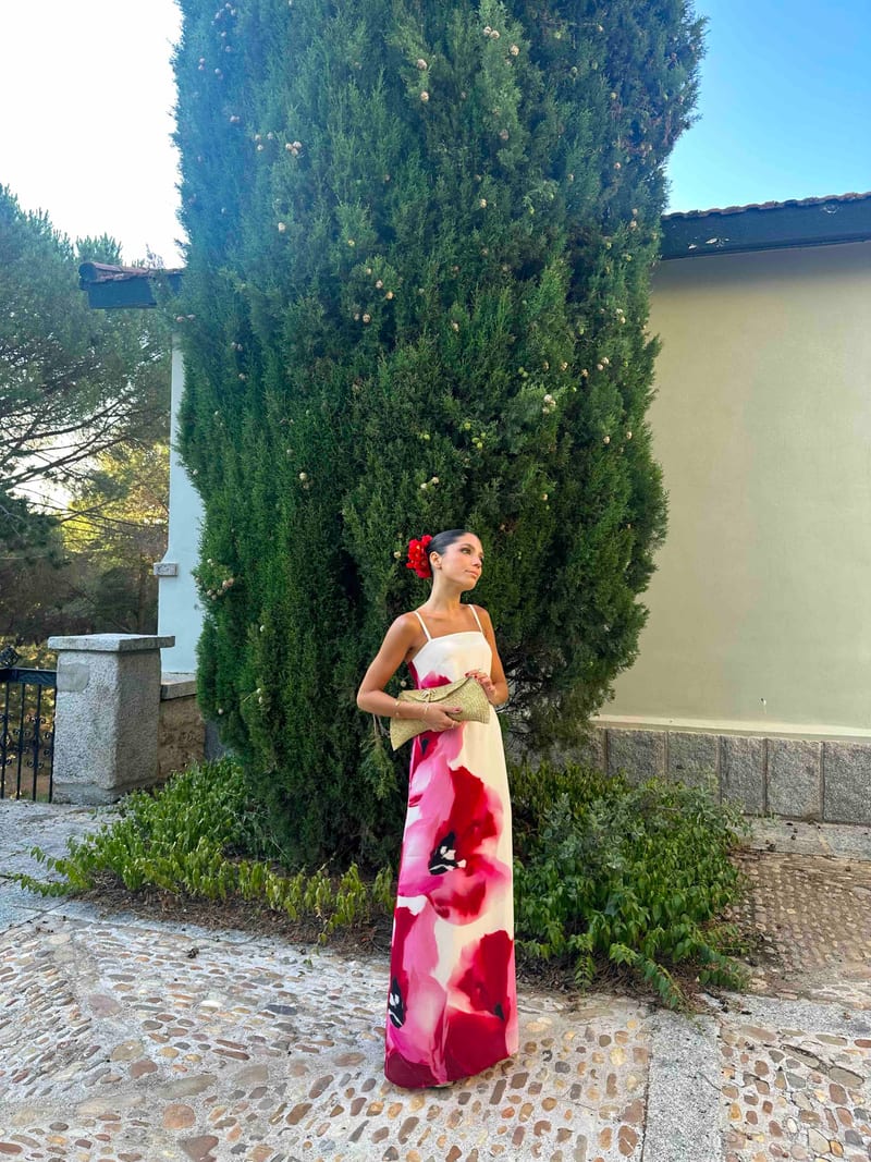Alquilar Vestido FLOR de The Are - vestido de invitada para bodas, comunión, bautizo o graduación en Jointy